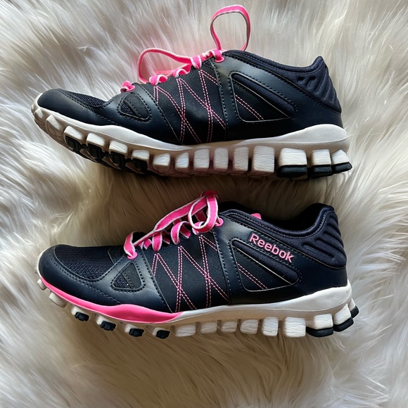 Reebok Realflex Cross training Running Athletic Shoe. Navy/Pink Size 8 - Picture 4 of 6